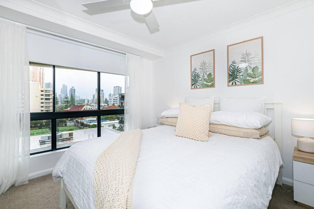 Broadbeach Victoria Square Gold Coast Bagian luar foto